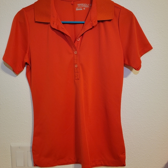 Nike Golf Clothes - Picture 4 of 17